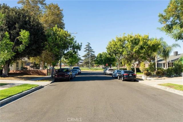 2232 N Valley Street, Burbank, CA 91505