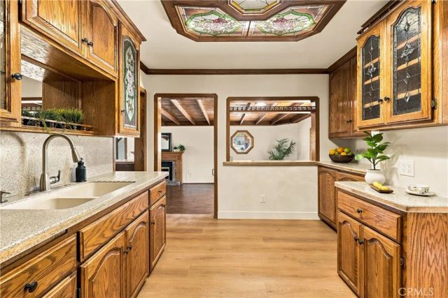 2232 N Valley Street, Burbank, CA 91505