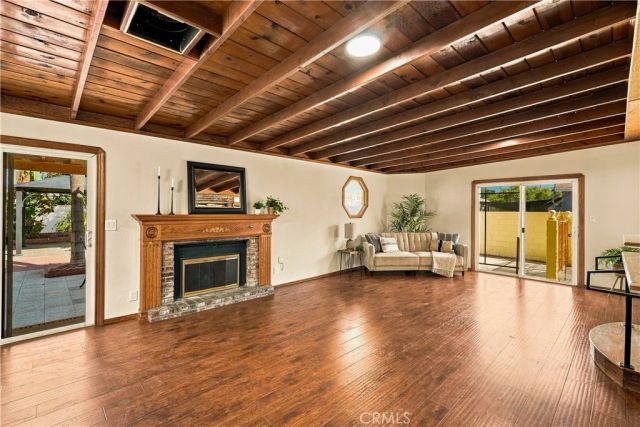 2232 N Valley Street, Burbank, CA 91505