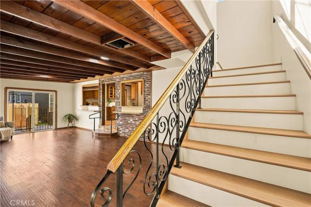 2232 N Valley Street, Burbank, CA 91505