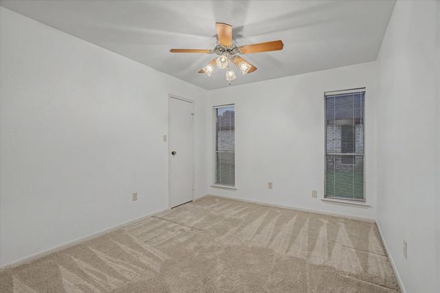 139 Spanish Moss Lane, Lake Jackson, TX 77566