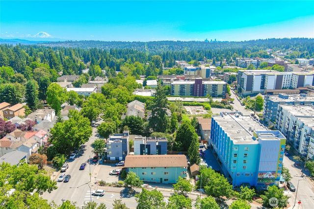 12741 NE 35th Avenue NE, Seattle, WA 98125
