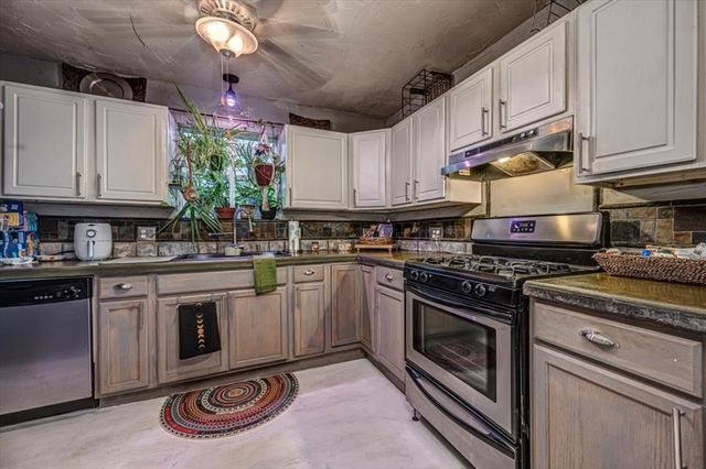 322 E Warner Avenue, Guthrie, OK 73044