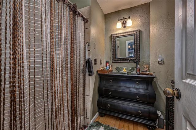 322 E Warner Avenue, Guthrie, OK 73044