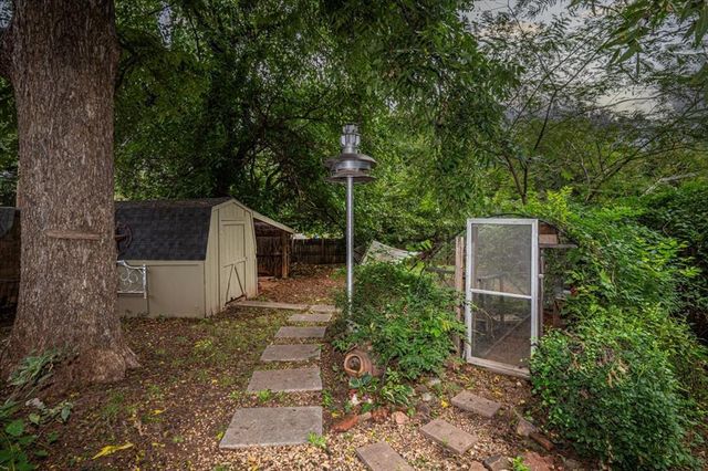 322 E Warner Avenue, Guthrie, OK 73044