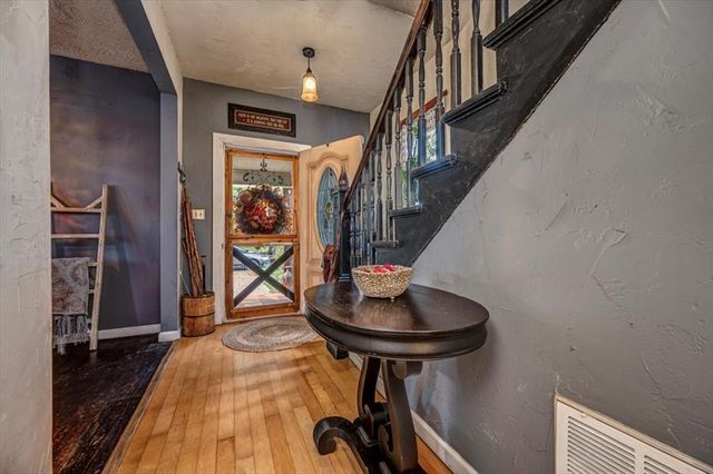 322 E Warner Avenue, Guthrie, OK 73044