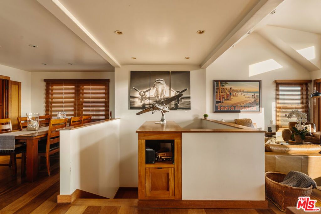 1366 Palisades Beach Road, Santa Monica, CA 90401 — photo 3