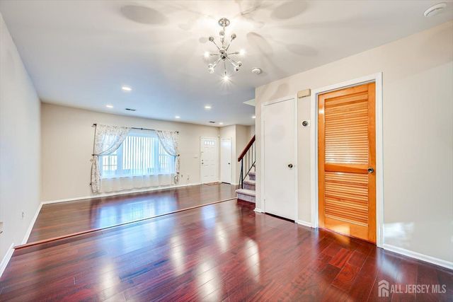 1224 Thomas Avenue, North Brunswick, NJ 08902