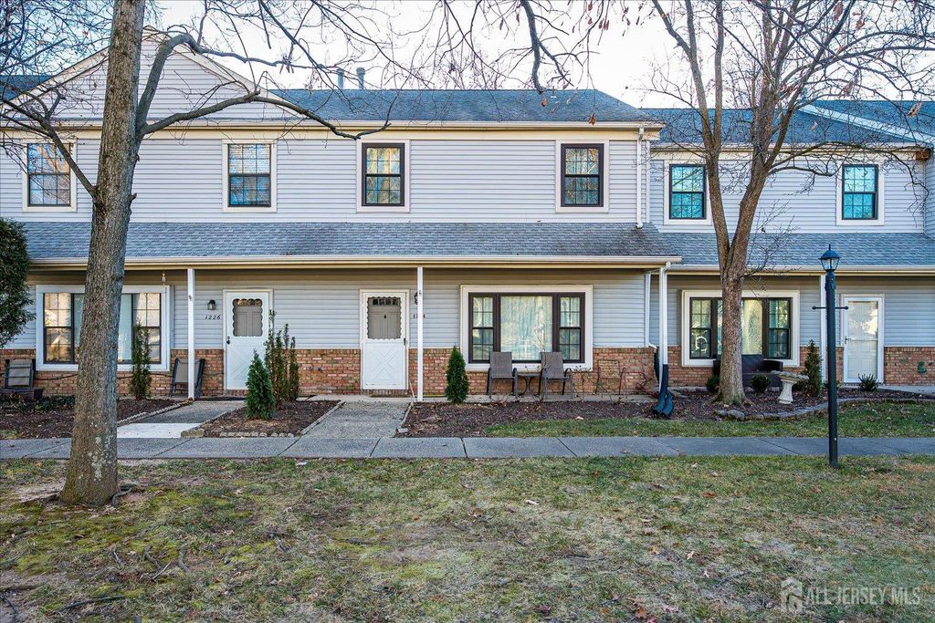 1224 Thomas Avenue, North Brunswick, NJ 08902