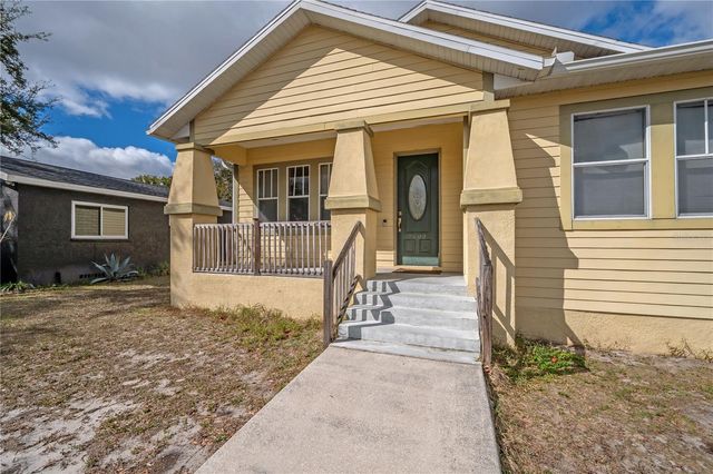 7402 N CENTRAL AVENUE, Tampa, FL 33604