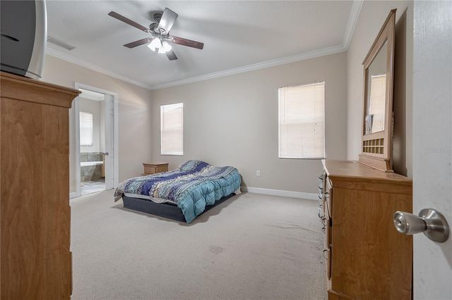 7402 N CENTRAL AVENUE, Tampa, FL 33604