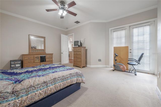 7402 N CENTRAL AVENUE, Tampa, FL 33604