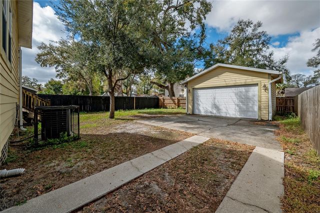 7402 N CENTRAL AVENUE, Tampa, FL 33604