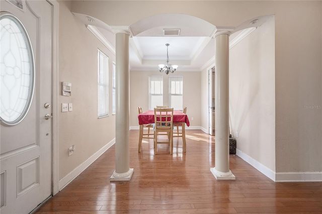 7402 N CENTRAL AVENUE, Tampa, FL 33604