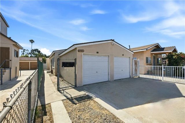9234 Elizabeth Avenue, South Gate, CA 90280