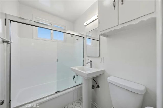 9234 Elizabeth Avenue, South Gate, CA 90280