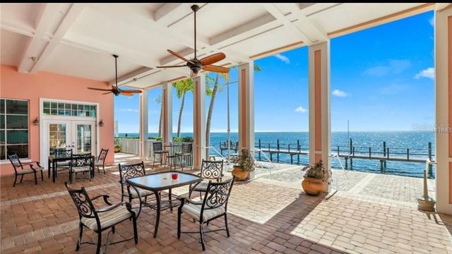 5255 COQUINA KEY DRIVE SE C, St Petersburg, FL 33705