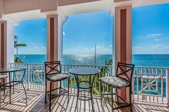 5255 COQUINA KEY DRIVE SE C, St Petersburg, FL 33705