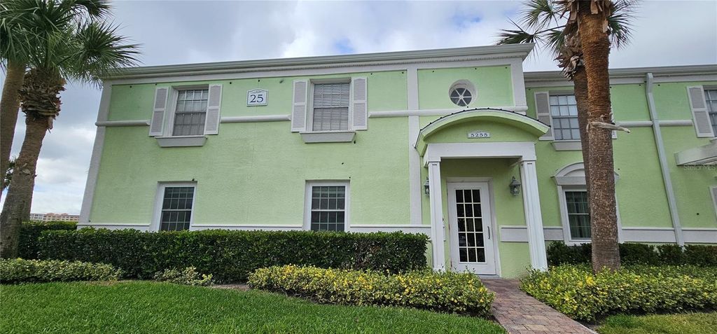 5255 COQUINA KEY DRIVE SE C, St Petersburg, FL 33705