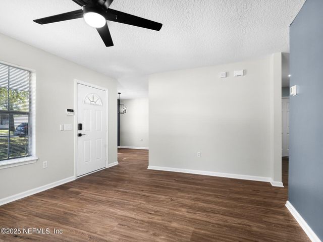 1615 BROOK FOREST Drive, Jacksonville, FL 32208