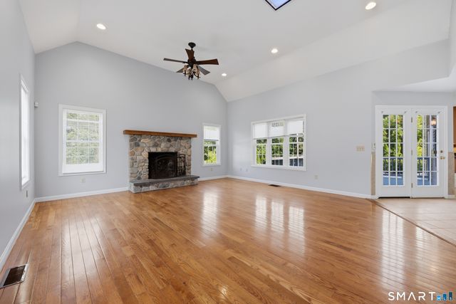 3 Old Oak Road, Norwich, CT 06360