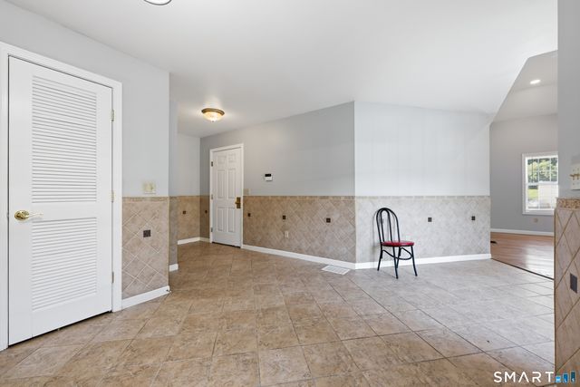 3 Old Oak Road, Norwich, CT 06360