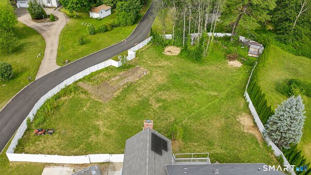 3 Old Oak Road, Norwich, CT 06360