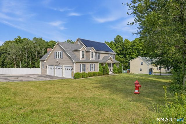 3 Old Oak Road, Norwich, CT 06360