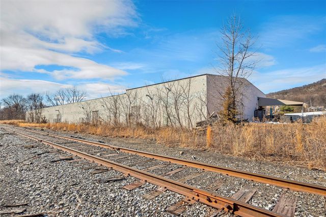 110 Industrial, New Windsor, NY 12553
