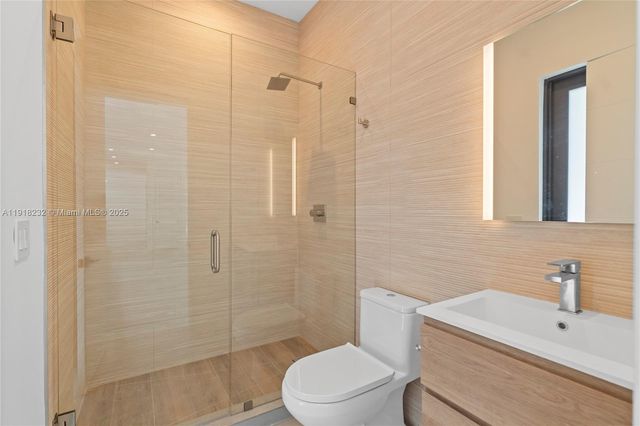 3026 Aviation Ave 1, Miami, FL 33133