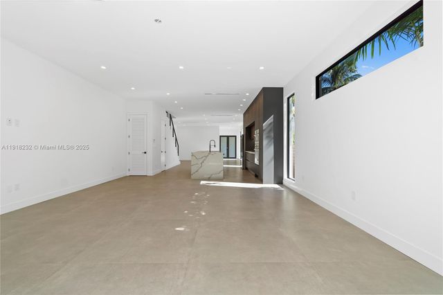 3026 Aviation Ave 1, Miami, FL 33133