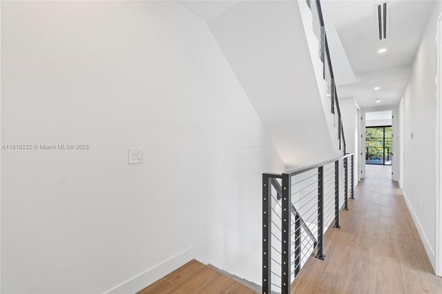 3026 Aviation Ave 1, Miami, FL 33133