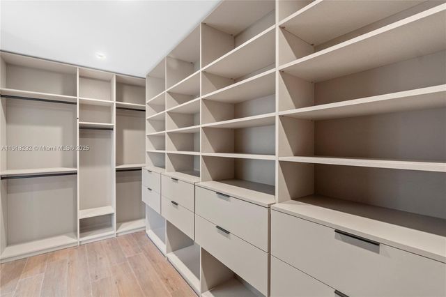 3026 Aviation Ave 1, Miami, FL 33133