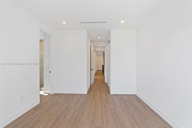 3026 Aviation Ave 1, Miami, FL 33133