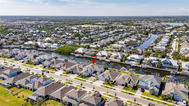998 SIGNET DRIVE, Apollo Beach, FL 33572