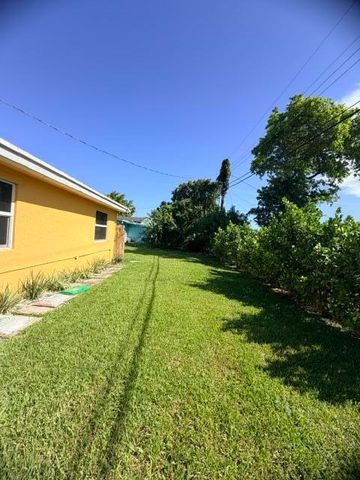 19720 NW 12th Court, Miami, FL 33169
