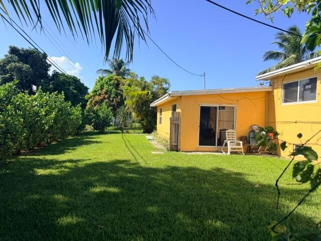 19720 NW 12th Court, Miami, FL 33169