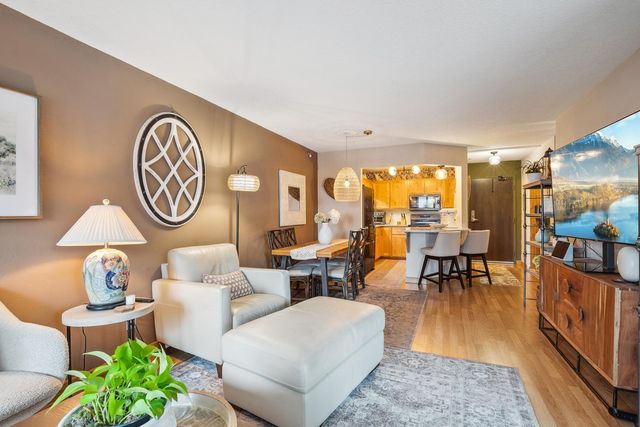 78 10th Street E 604, Saint Paul, MN 55101