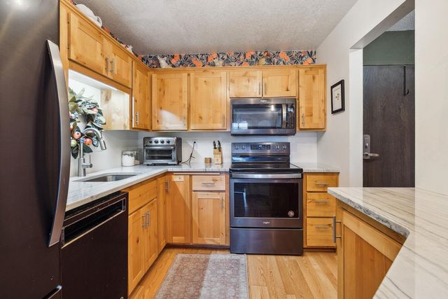 78 10th Street E 604, Saint Paul, MN 55101