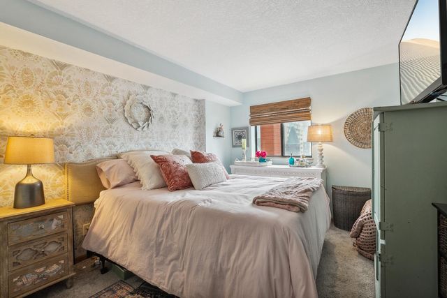 78 10th Street E 604, Saint Paul, MN 55101