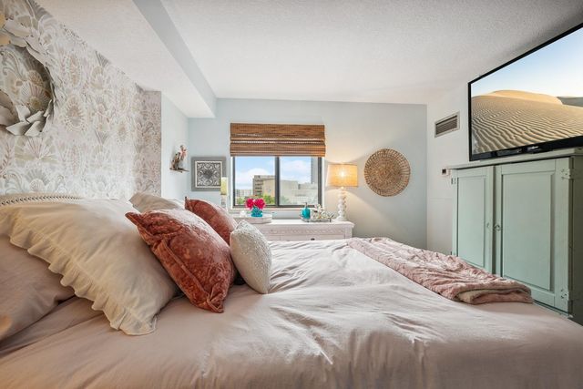 78 10th Street E 604, Saint Paul, MN 55101