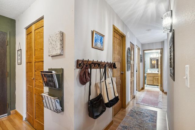 78 10th Street E 604, Saint Paul, MN 55101