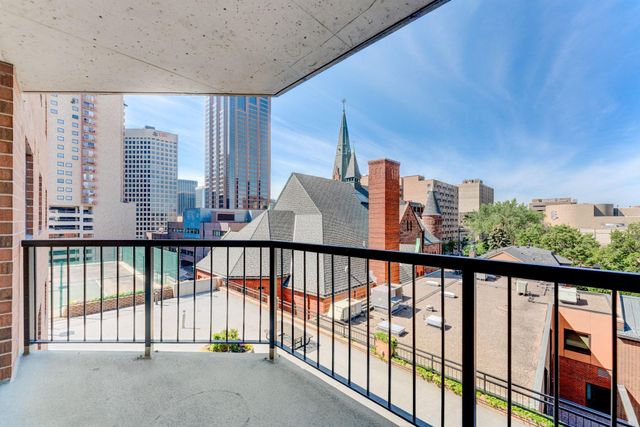 78 10th Street E 604, Saint Paul, MN 55101