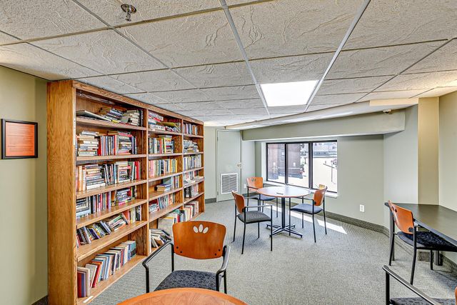 78 10th Street E 604, Saint Paul, MN 55101