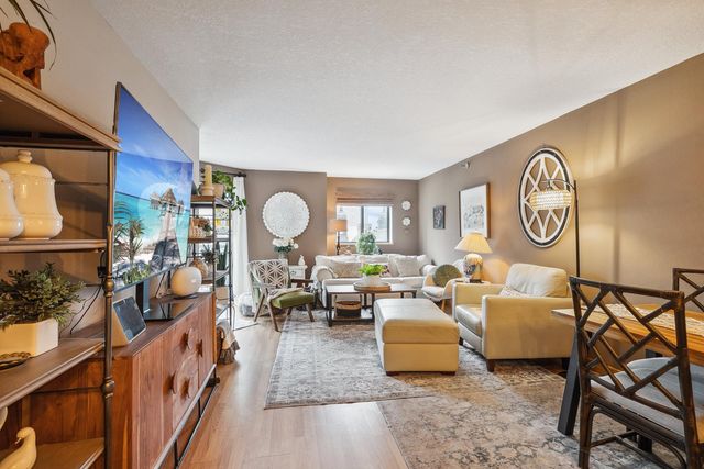 78 10th Street E 604, Saint Paul, MN 55101