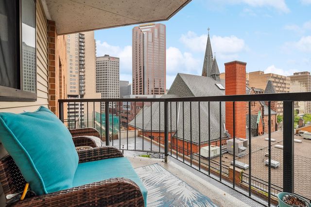 78 10th Street E 604, Saint Paul, MN 55101