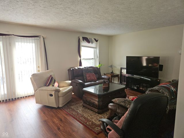 4819 Millstone Court, Indianapolis, IN 46254