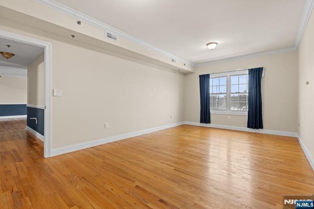 902 N 5th Street 411, Newark, NJ 07107