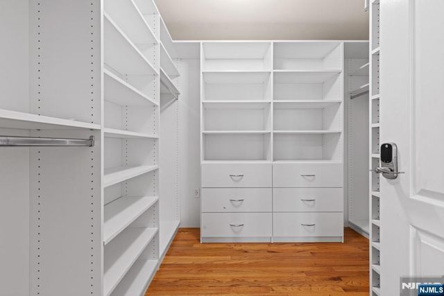 902 N 5th Street 411, Newark, NJ 07107