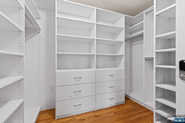 902 N 5th Street 411, Newark, NJ 07107